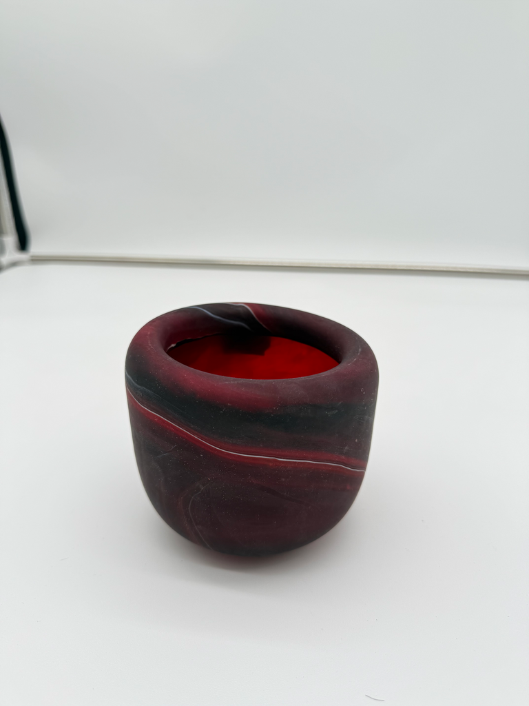 Dekocandle Mondgeblazen Melkglas Vaas – Mat Donkerrood